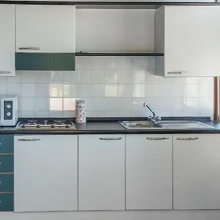 Appartement Beautiful In With Kitchenette