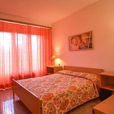 Beautiful In With Kitchenette * Barga
